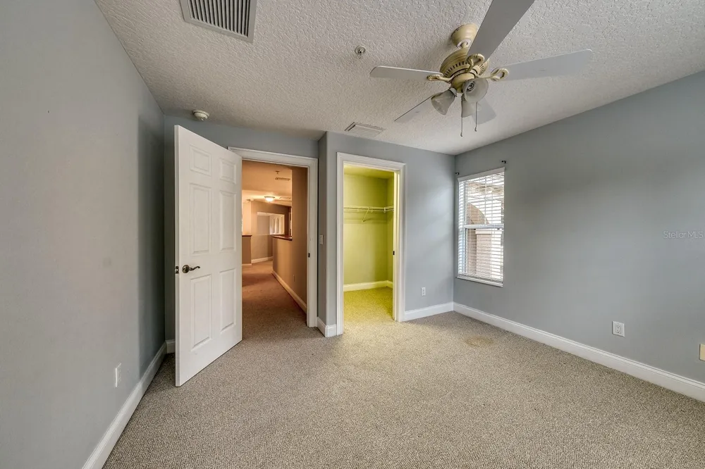 7340 REGINA WAY Orlando, FL 32819