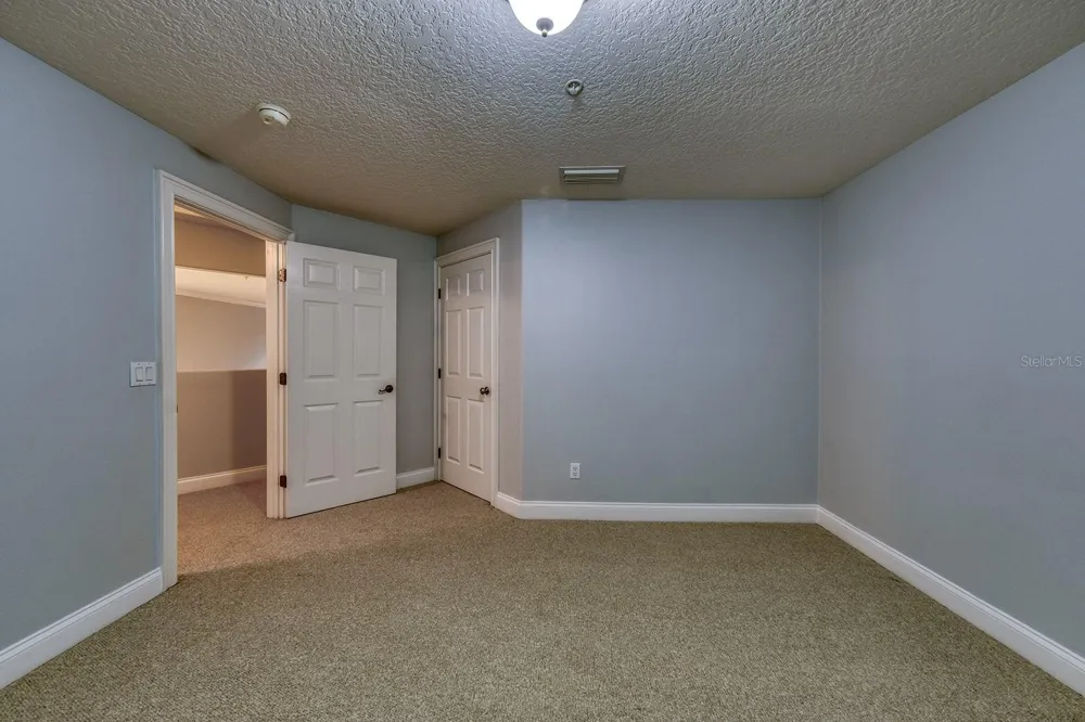 7340 REGINA WAY Orlando, FL 32819