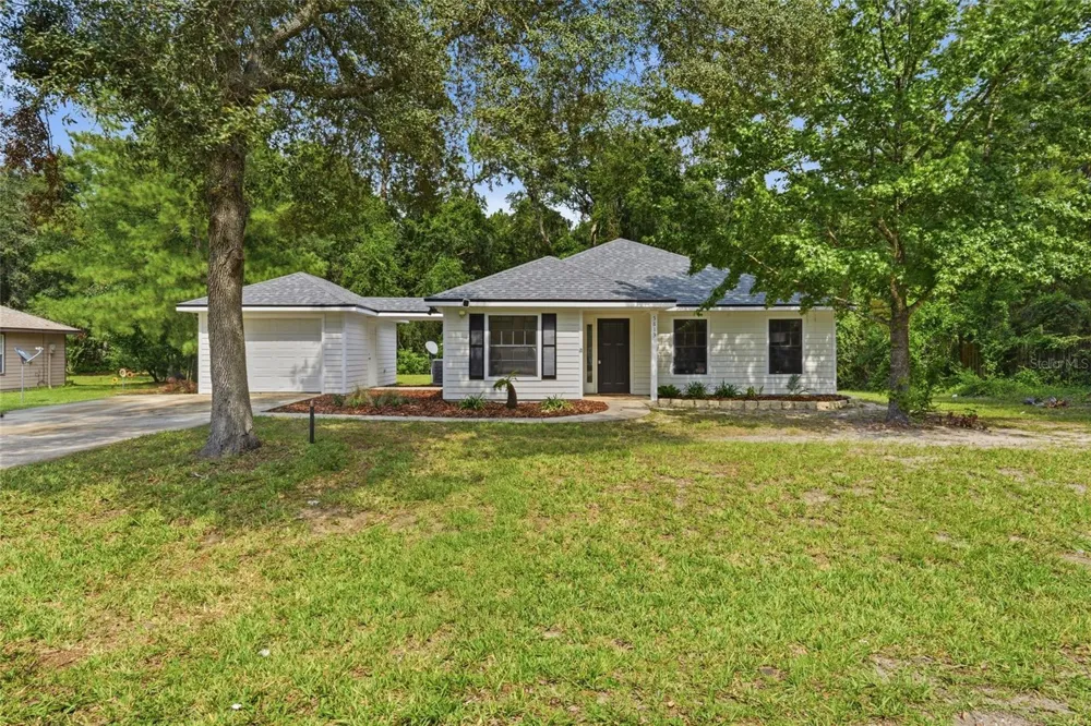 5813 SE 230TH TERRACE Hawthorne, FL 32640