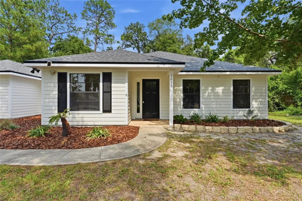 5813 SE 230TH TERRACE Hawthorne, FL 32640