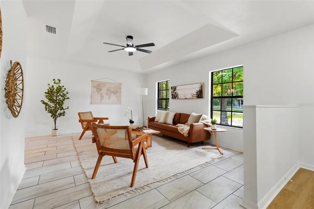 5813 SE 230TH TERRACE Hawthorne, FL 32640