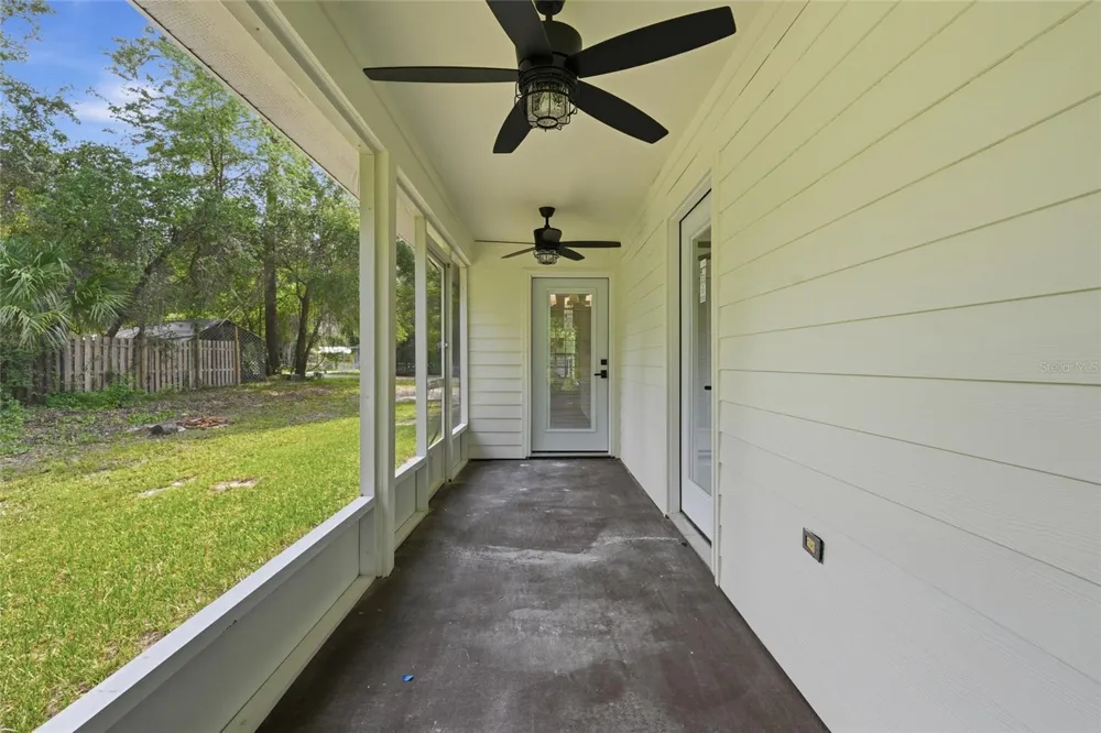 5813 SE 230TH TERRACE Hawthorne, FL 32640