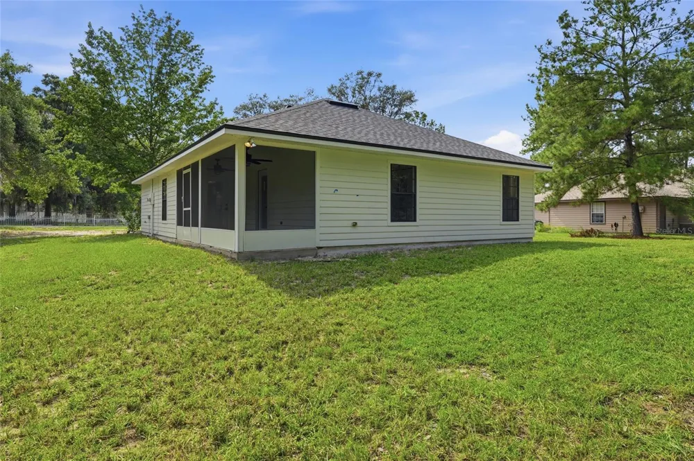 5813 SE 230TH TERRACE Hawthorne, FL 32640