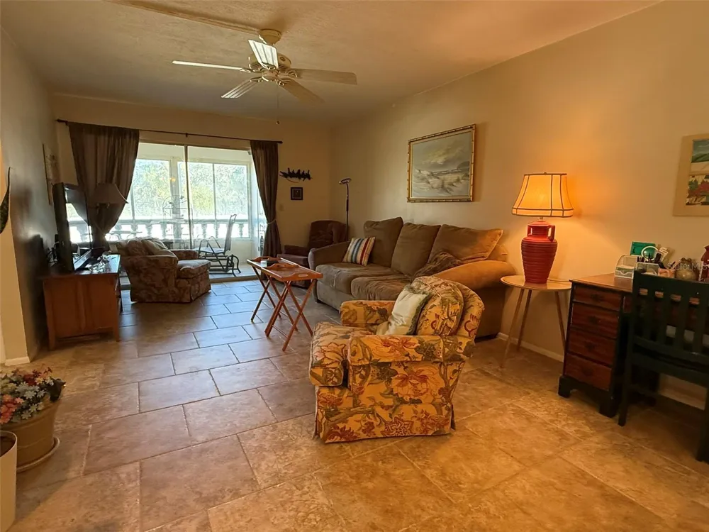 1250 S PINELLAS AVENUE #802 Tarpon Springs, FL 34689