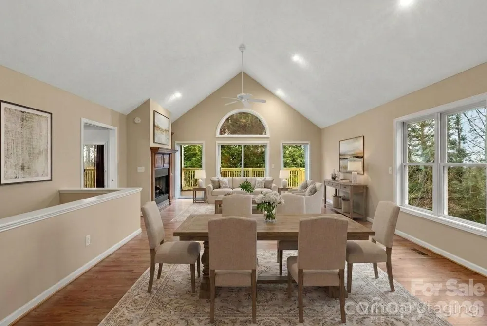242 Carriage Summitt Way Hendersonville, NC 28791