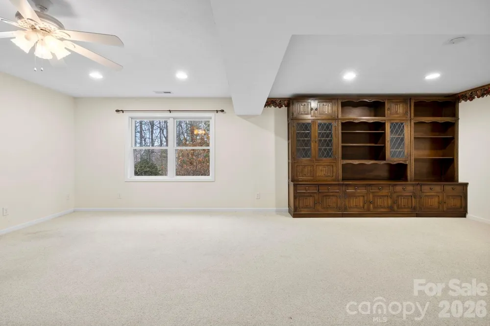 242 Carriage Summitt Way Hendersonville, NC 28791