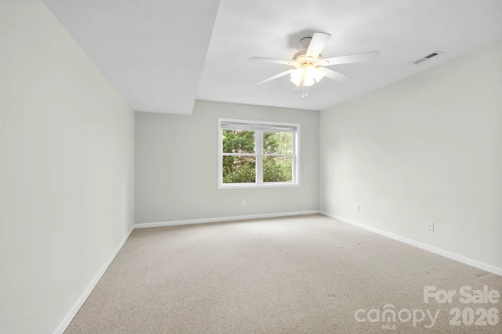 242 Carriage Summitt Way Hendersonville, NC 28791