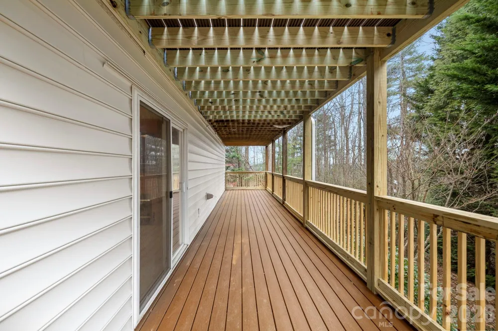 242 Carriage Summitt Way Hendersonville, NC 28791