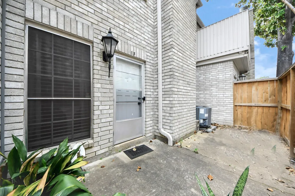 3800 Tanglewilde Street #503 Houston, TX 77063