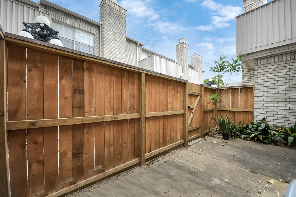 3800 Tanglewilde Street #503 Houston, TX 77063