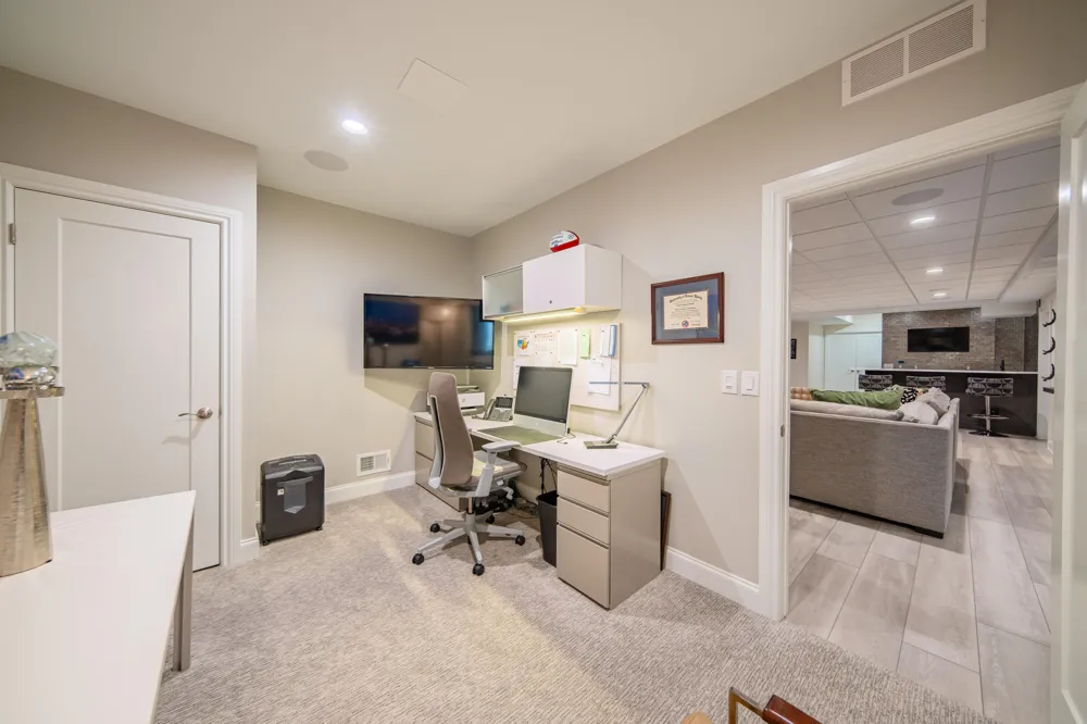 42905 Cardinal Way Novi, MI 48375