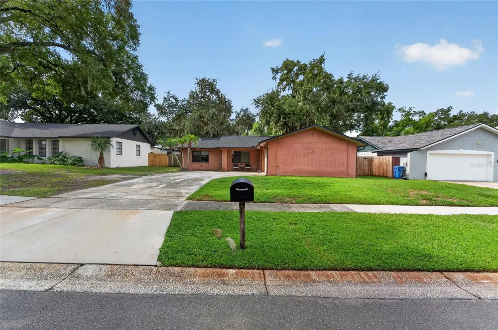3721 COPPERTREE CIRCLE Brandon, FL 33511