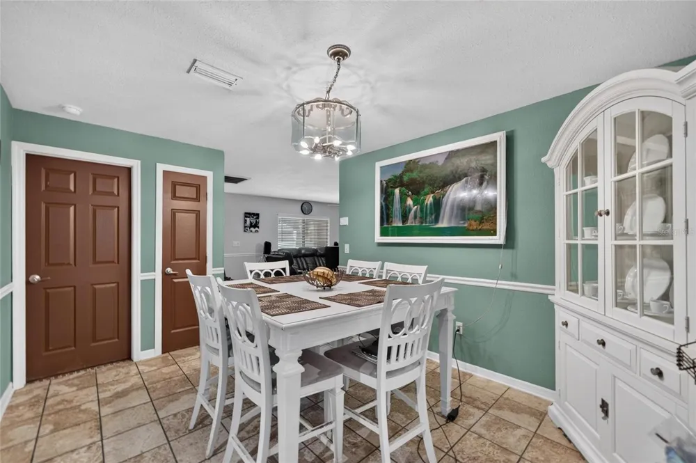 3721 COPPERTREE CIRCLE Brandon, FL 33511