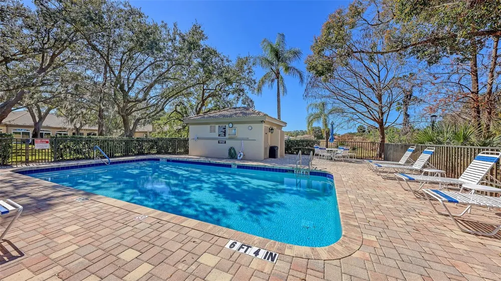 3331 HADFIELD GREENE #49 Sarasota, FL 34235