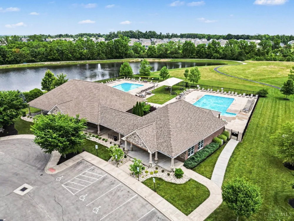 1601 Little Falls Drive Clearcreek, OH 45458