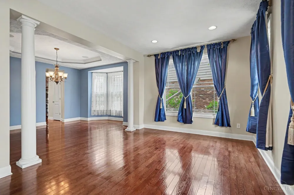 1601 Little Falls Drive Clearcreek, OH 45458