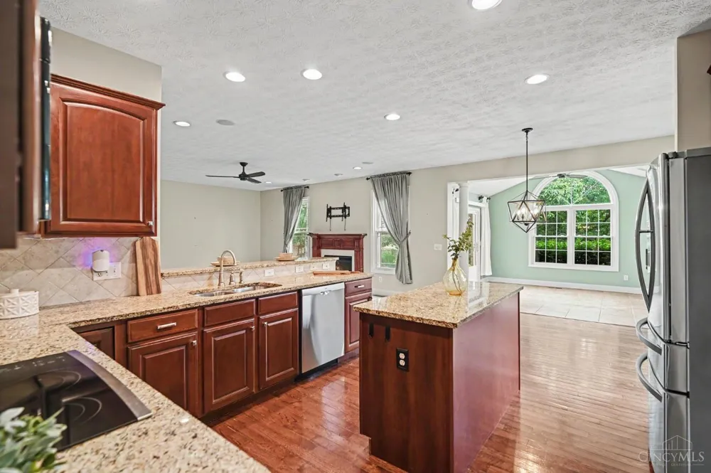 1601 Little Falls Drive Clearcreek, OH 45458