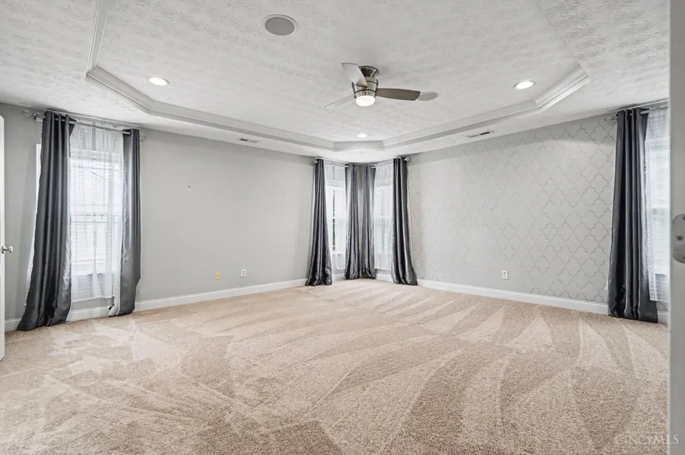 1601 Little Falls Drive Clearcreek, OH 45458