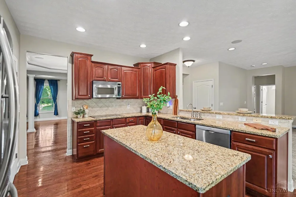 1601 Little Falls Drive Clearcreek, OH 45458