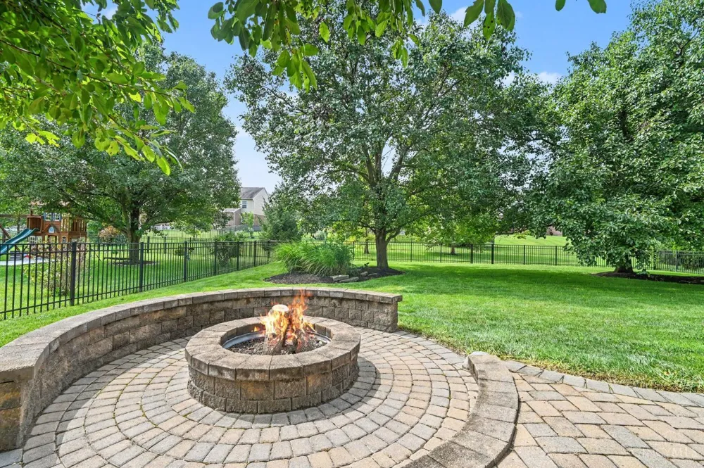 1601 Little Falls Drive Clearcreek, OH 45458