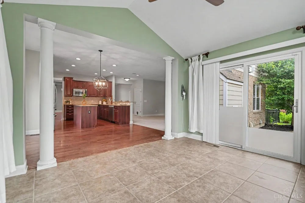 1601 Little Falls Drive Clearcreek, OH 45458