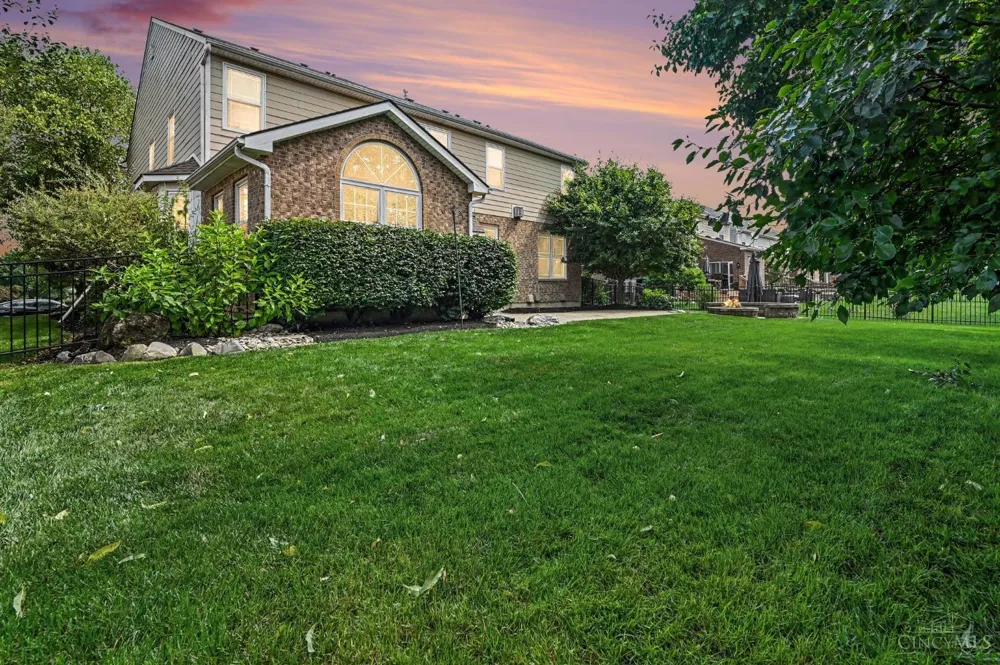 1601 Little Falls Drive Clearcreek, OH 45458