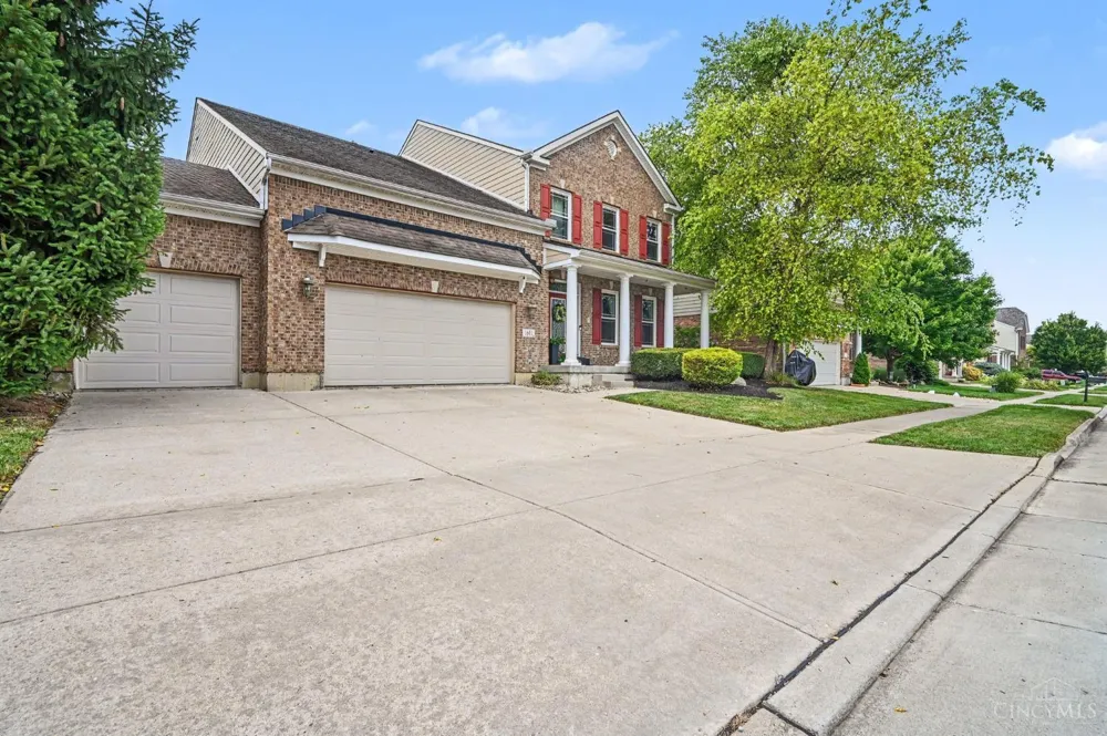 1601 Little Falls Drive Clearcreek, OH 45458
