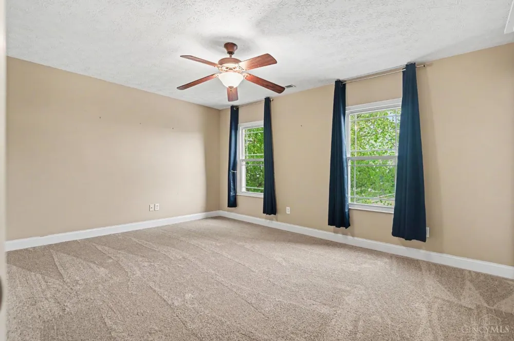 1601 Little Falls Drive Clearcreek, OH 45458