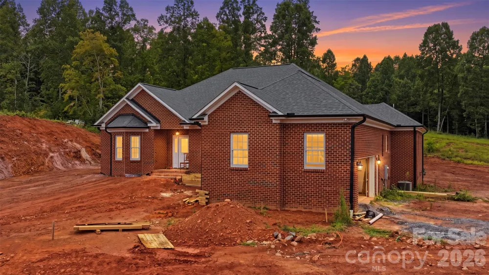 3242 Cornwell Drive Morganton, NC 28655