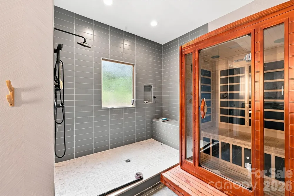 3242 Cornwell Drive Morganton, NC 28655