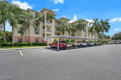 Palm Tree Boulevard #302