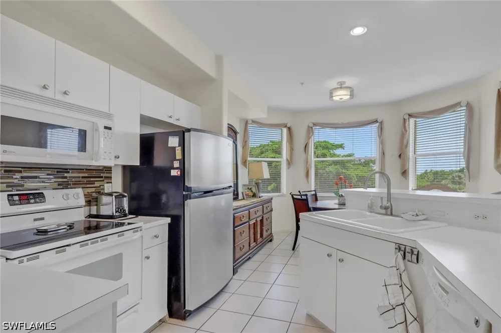 Palm Tree Boulevard #302 Cape Coral, FL 33904