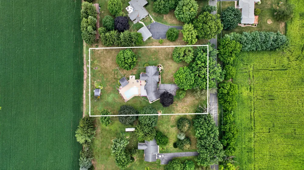 1062 S Parma Road Parma, MI 49269