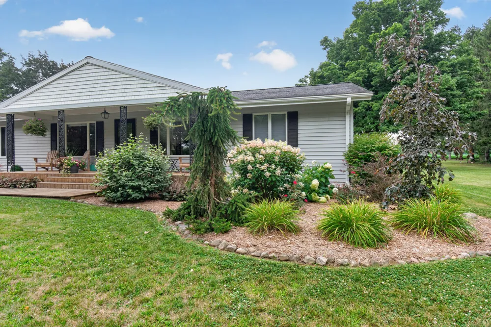 1062 S Parma Road Parma, MI 49269