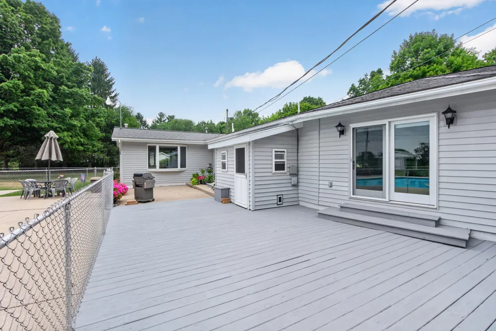 1062 S Parma Road Parma, MI 49269