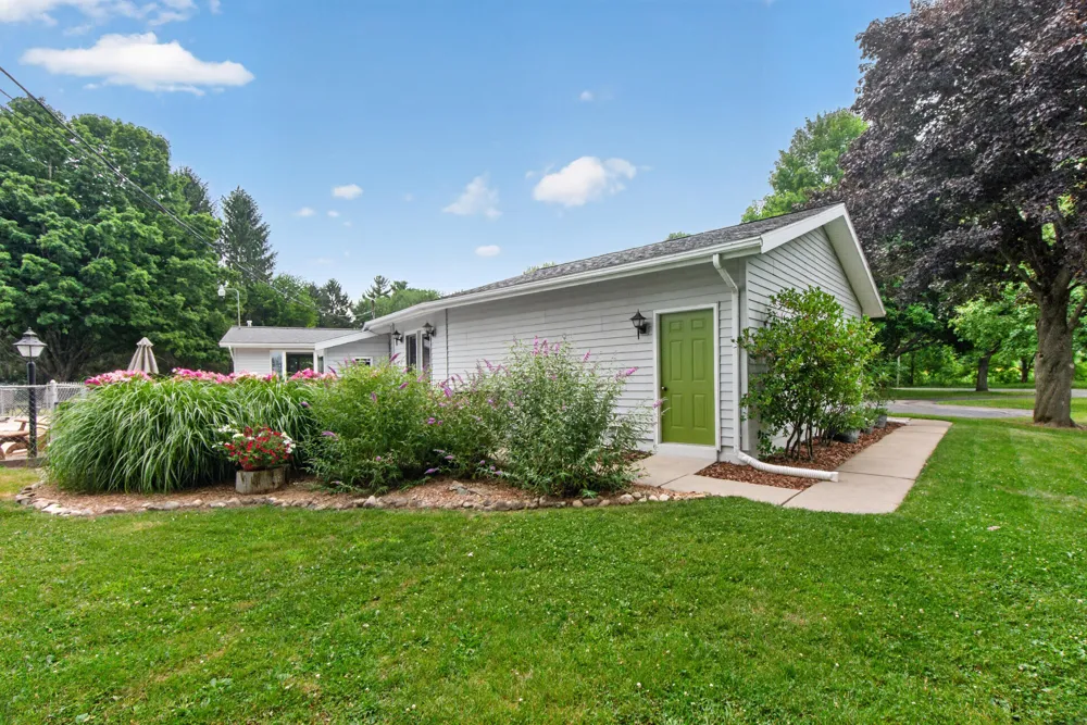 1062 S Parma Road Parma, MI 49269