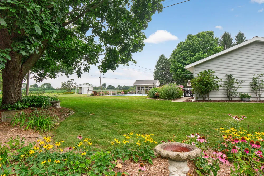 1062 S Parma Road Parma, MI 49269