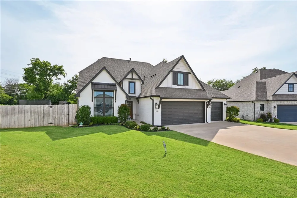 825 89th Street Broken Arrow, OK 74014