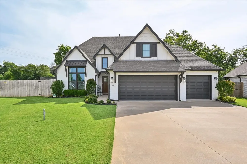 825 89th Street Broken Arrow, OK 74014