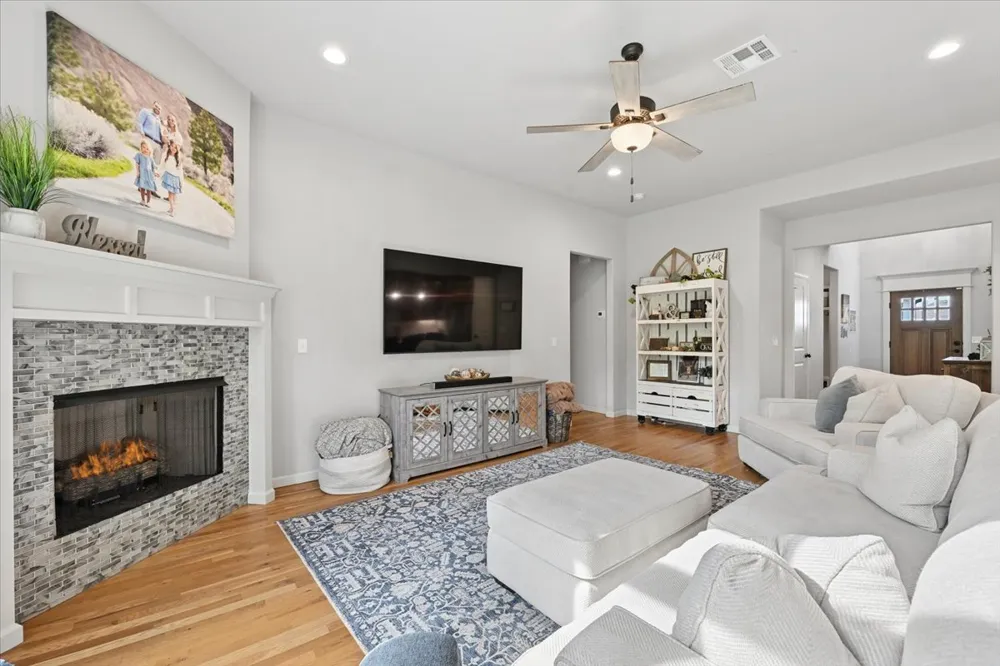 825 89th Street Broken Arrow, OK 74014