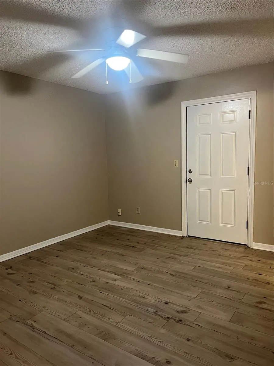 1506 E 1ST AVENUE Mount Dora, FL 32757