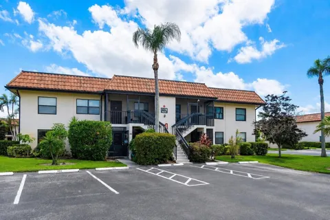 7178 GOLF COLONY COURT #202