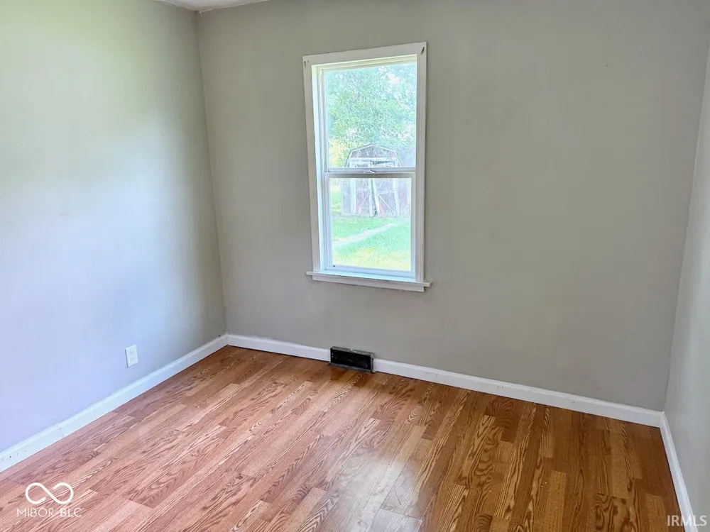 906 W 16th Street Muncie, IN 47302
