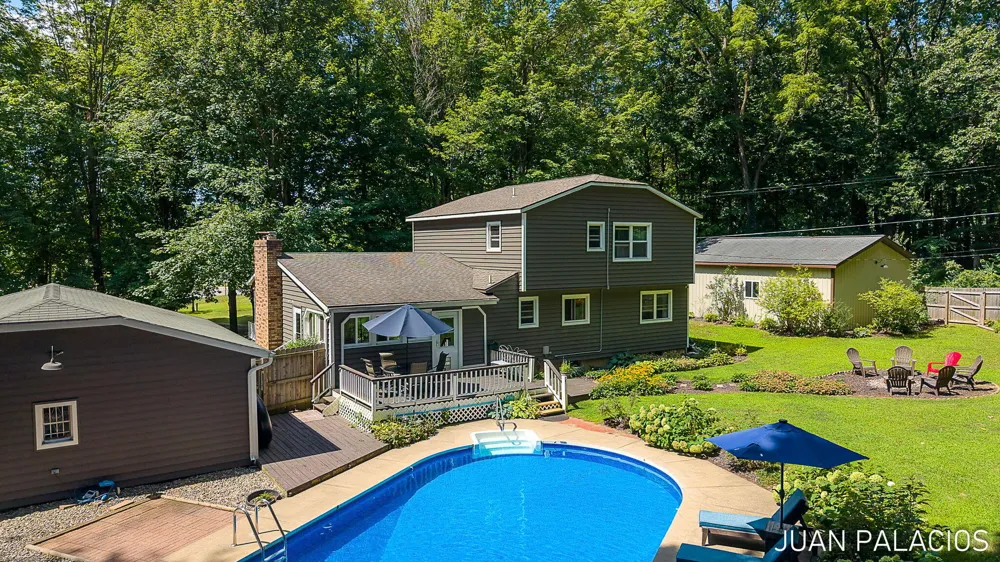 3393 113th Avenue Allegan, MI 49010