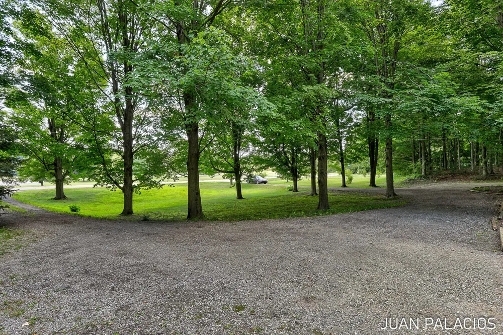 3393 113th Avenue Allegan, MI 49010