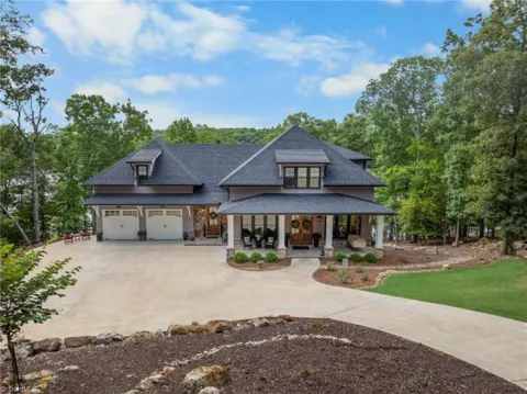 1818 Rocky Cove Lane