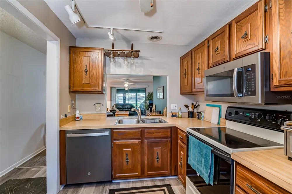 1119 9TH CIRCLE SE #1119 Largo, FL 33771