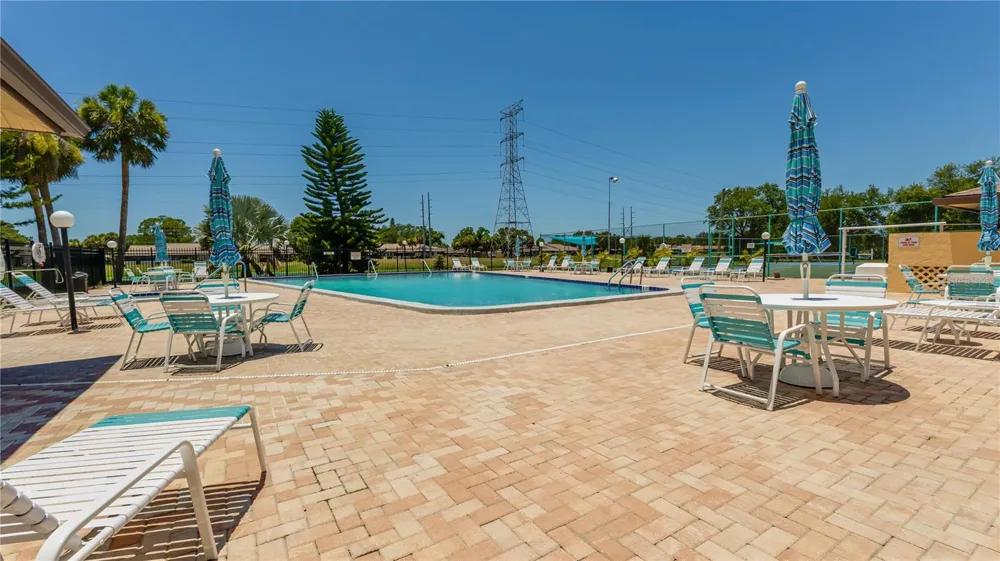 1119 9TH CIRCLE SE #1119 Largo, FL 33771