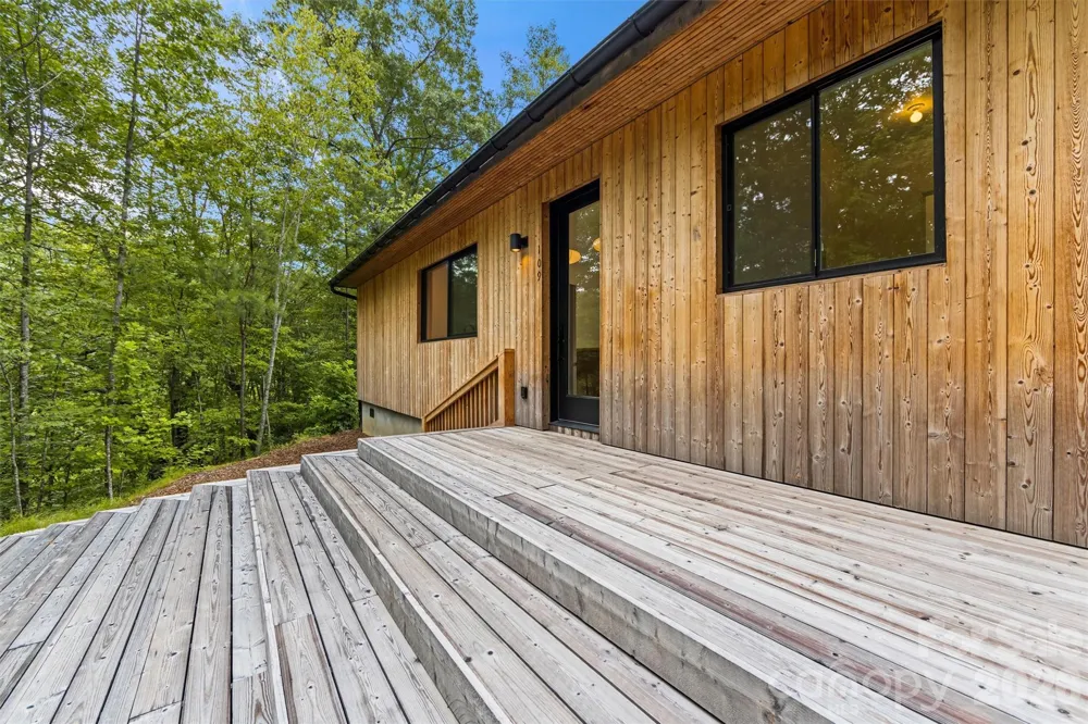 109 Pintail Place Whittier, NC 28789