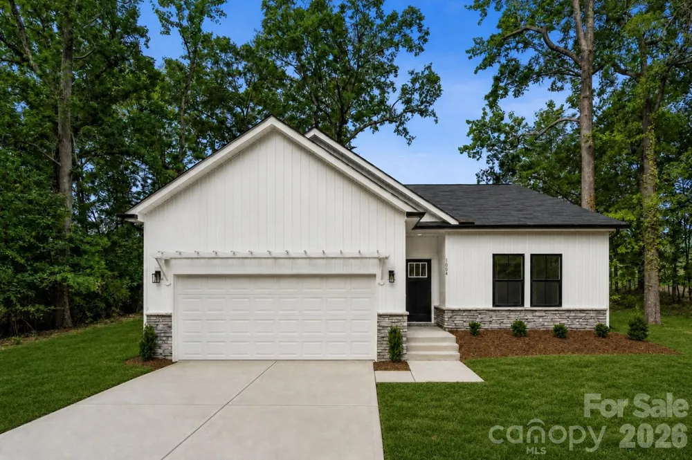 1004 Oak Hill Drive Monroe, NC 28112